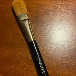 Chanel Foundation Brush